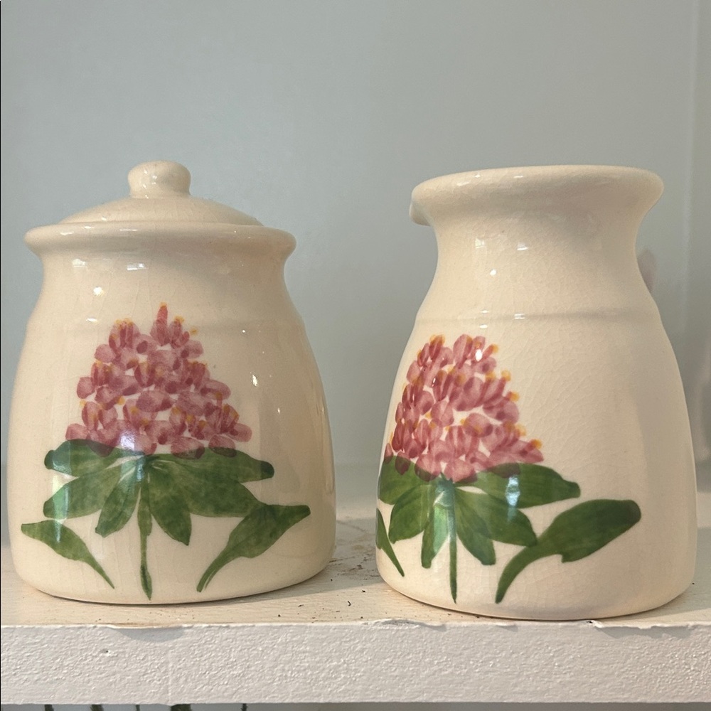 Emerson Creek Pottery Creamer & Sugar Set Americana Clover Floral Hand Painted